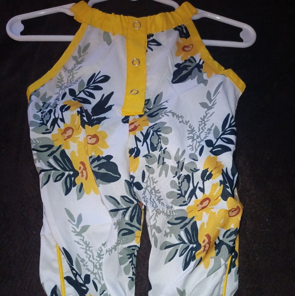 Newborn outfit